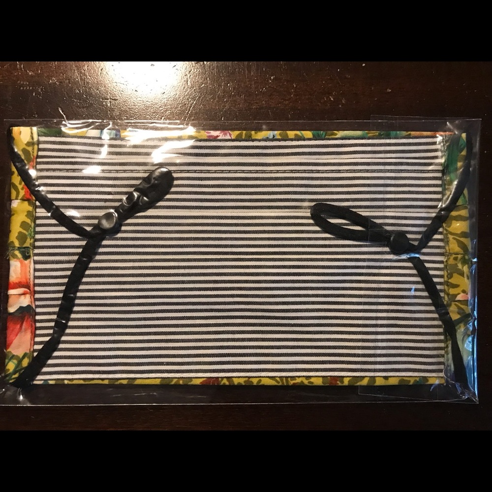 Johnny Was pleated sateen/cotton mask. Pocket for filter. Adult size brand new! - Picture 4 of 5